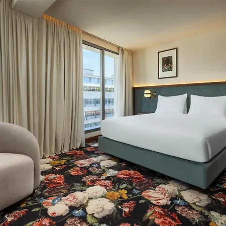 Szálloda Duo Lisbon, Curio Collection By Hilton 4*