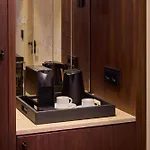 Duo Lisbon, Curio Collection By Hilton Lisboa