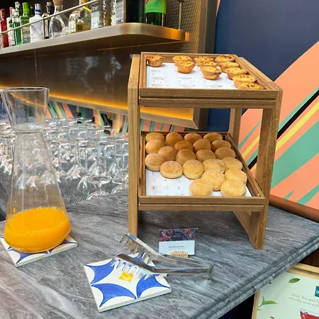 فندق Duo Lisbon, Curio Collection By Hilton