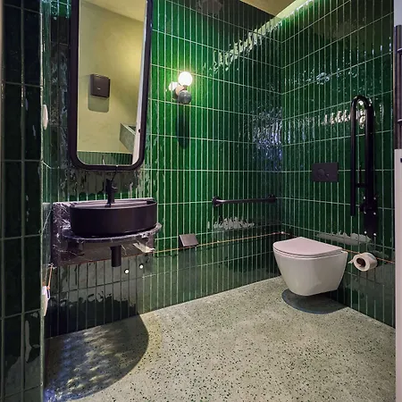 Duo Lisbon, Curio Collection By Hilton Lisboa