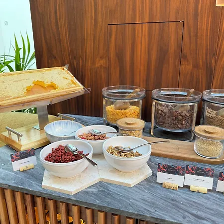 Duo Lisbon, Curio Collection By Hilton 4* Lisboa