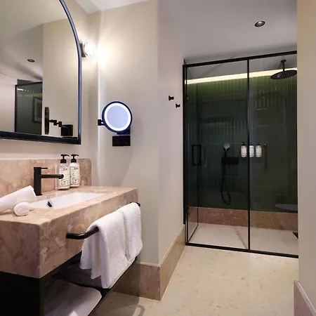 Duo Lisbon, Curio Collection By Hilton 4* Lisboa