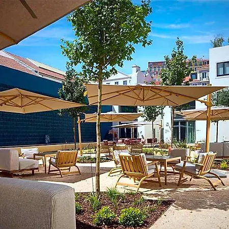 Duo Lisbon, Curio Collection By Hilton Lisboa
