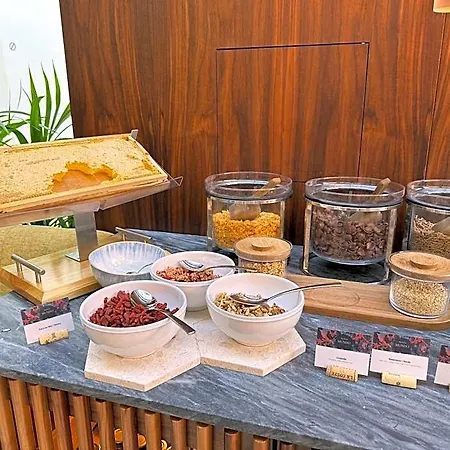 Duo Lisbon, Curio Collection By Hilton Hotel Lisboa