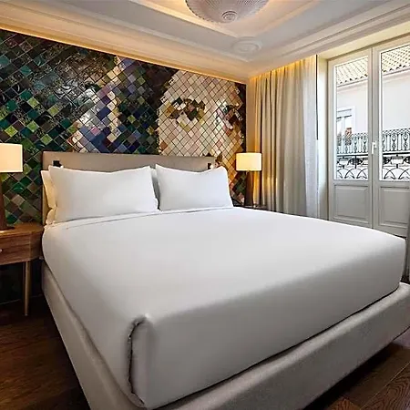 Duo Lisbon, Curio Collection By Hilton Hotel 4*