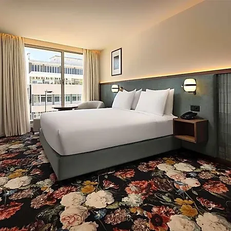 Hotel Duo Lisbon, Curio Collection By Hilton
