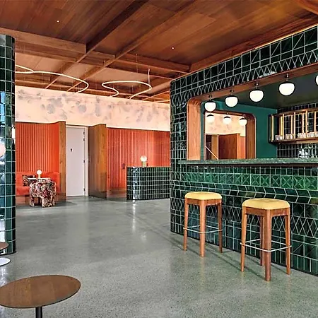 酒店 Duo Lisbon, Curio Collection By Hilton 4*