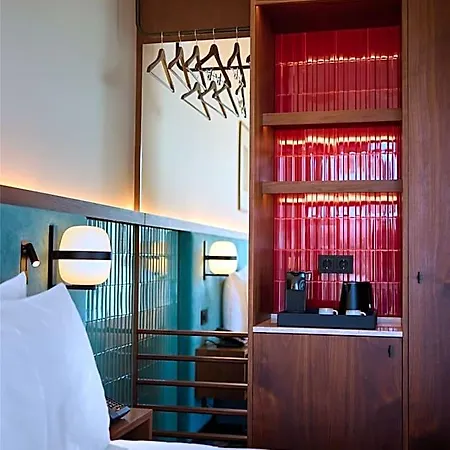Duo Lisbon, Curio Collection By Hilton Готель 4*