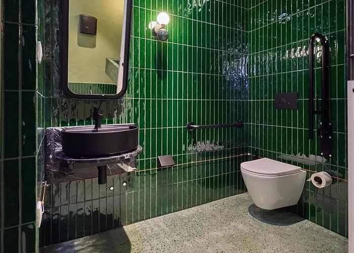 Hotel Duo Lisbon, Curio Collection By Hilton 4*