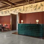Hotel Duo Lisbon, Curio Collection By Hilton
